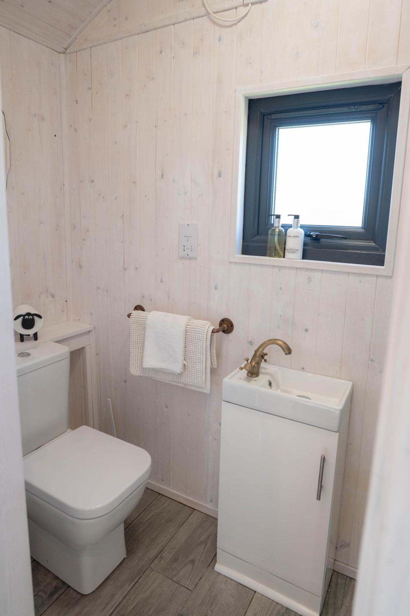 Barnacre Green Cottage - Eco-Friendly Cosy Cottage Moreton  Eksteriør bilde